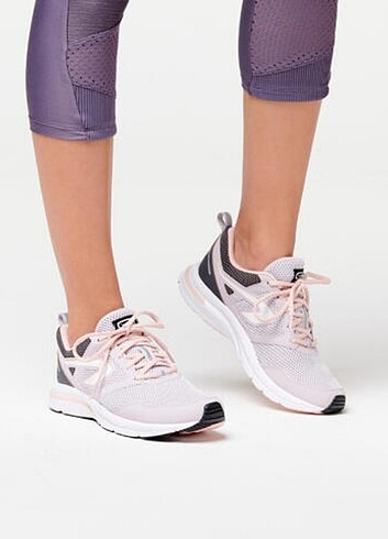 Decathlon Kadin koşu ayakabisi
