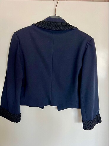 m Beden Mango Crop Blazer