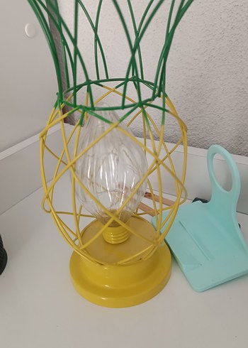 Beden sarı Renk ışıklı ananas masa lambası veya süsü