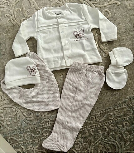 Hello baby bebbek 5 li hastane çıkışı
