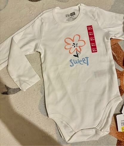 1,5 Yaş Beden Hellobaby uzun kol zıbın adet fiyatıdır