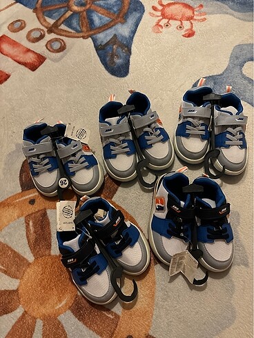 Vicco Hello baby ışıklı spor ayakkabı adet fiyatıdır