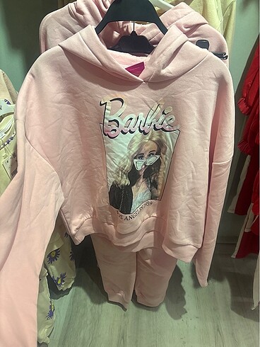Barbie lisanslı ürün