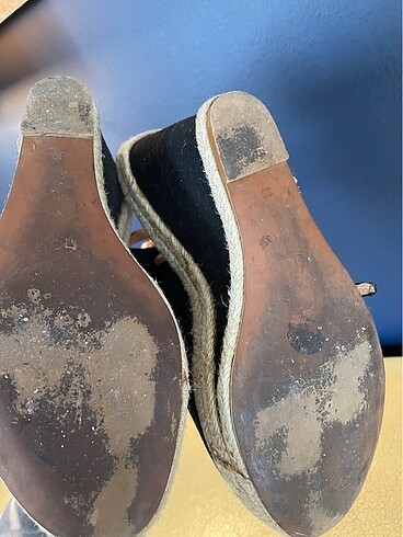 Stradivarius dolgu topuklu ayakkabı - Görsel 9