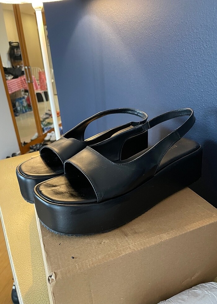 Sıfır siyah platform sandalet - Görsel 3
