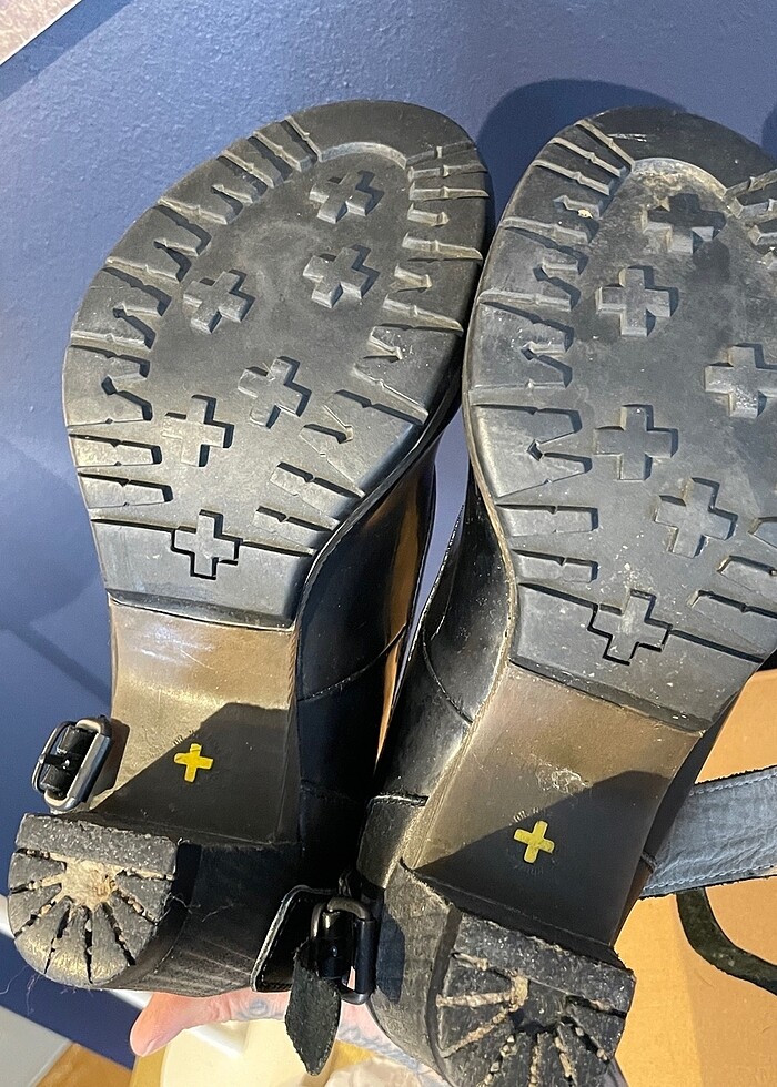 Dr. Martens topuklu ayakkabı - Görsel 2