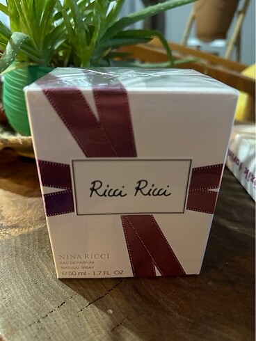 Nina Ricci Ricci 50 ml parfüm