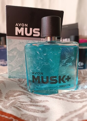 Avon Musk+ Freeze