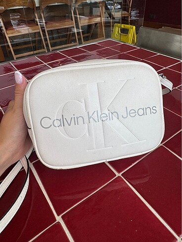 Beden Calvin klein çanta
