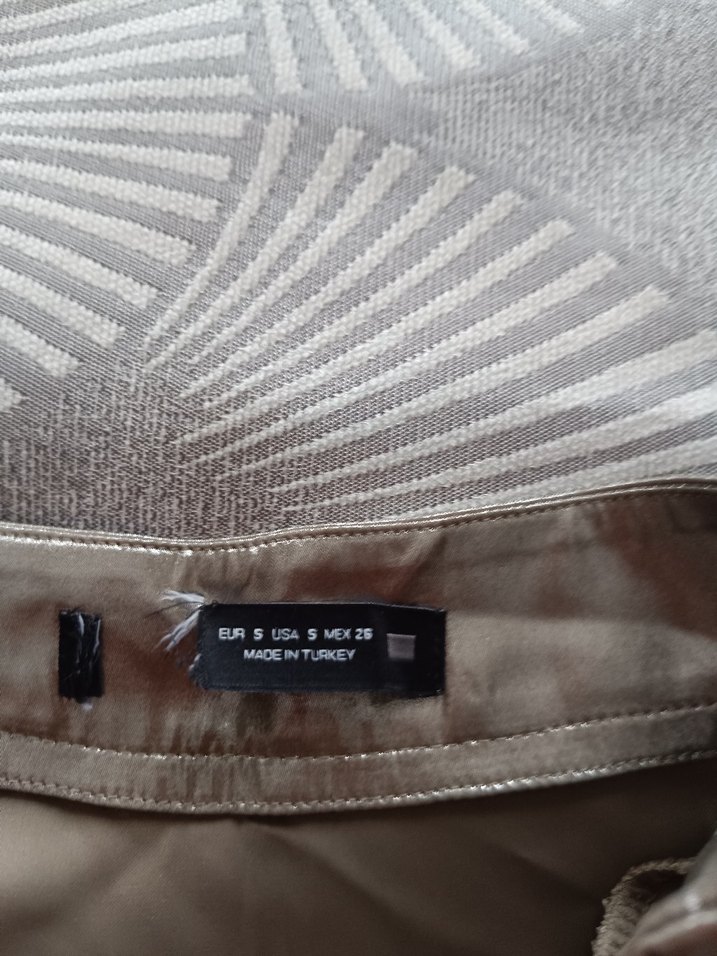 Gri Renkli Desensiz etek - Görsel 2