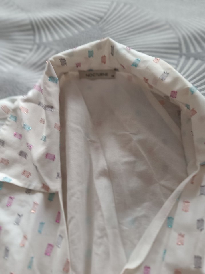 Uzun Kollu, V Yaka, Desenli Beyaz elbise - Görsel 2