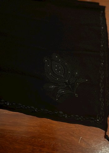 Siyah başörtü - Görsel 3