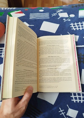 Beden Kâinatın Efendisi Peygamberimizin Hayatı
