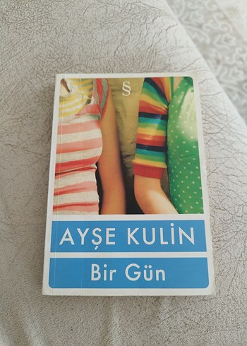 Ayşe Kulin - Bir Gün Romanı