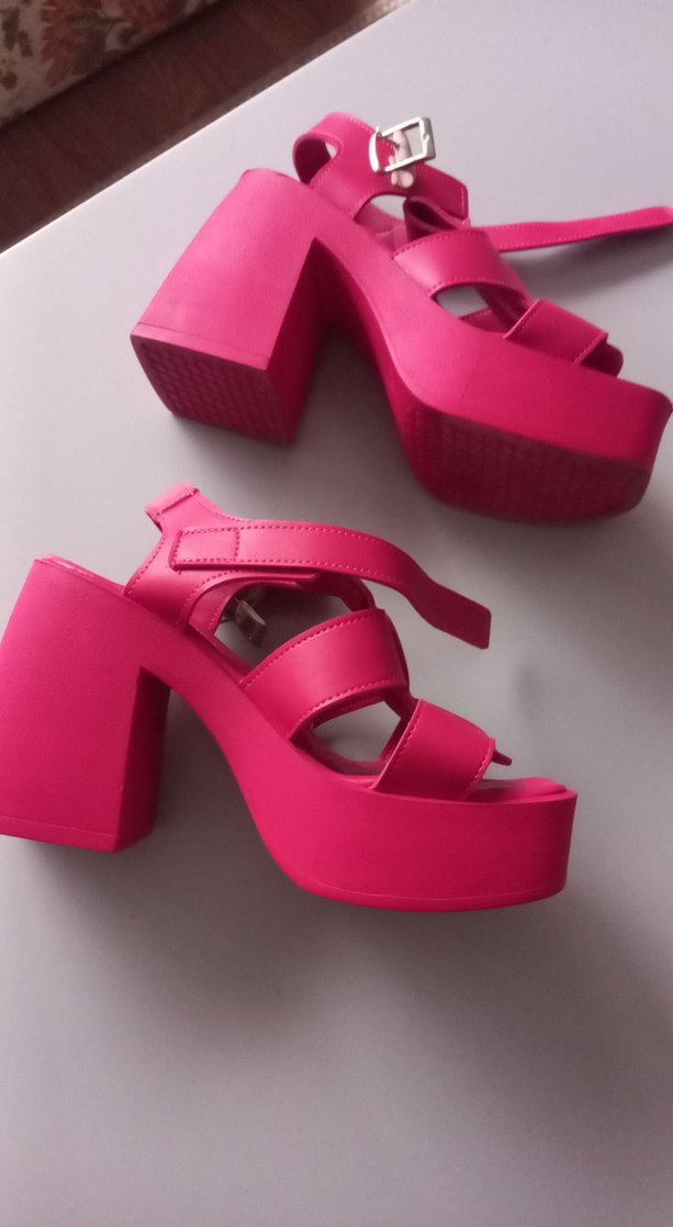 Pembe Tokalı Platform Topuklu Kadın Sandalet - Görsel 2
