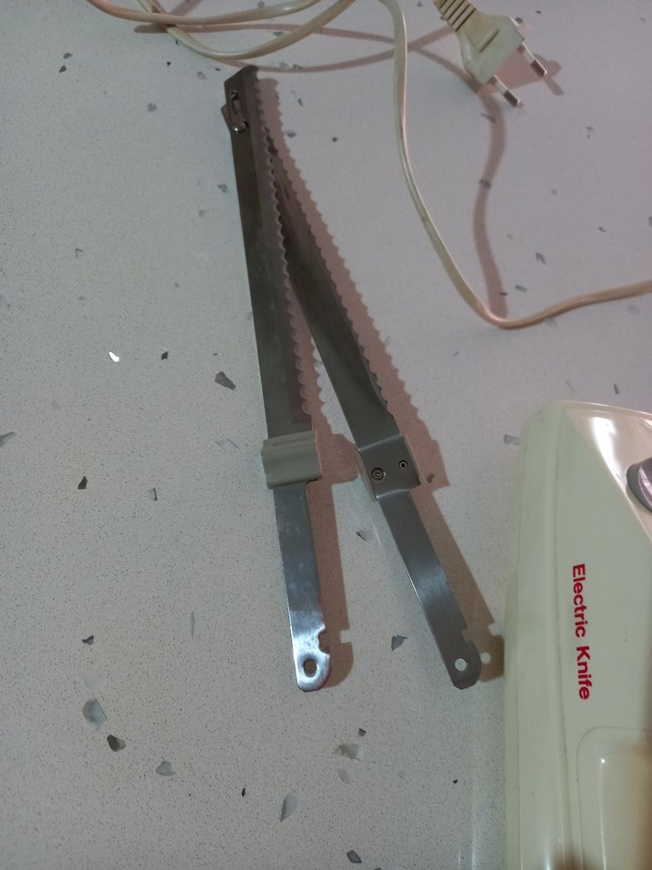 Beyaz Elektrikli Bıçak - Görsel 4