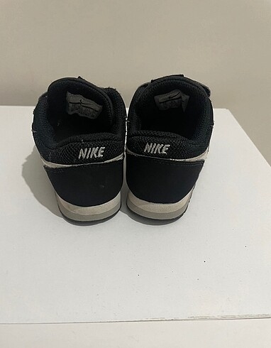 23 Beden siyah Renk Nike bebek ayakkabı