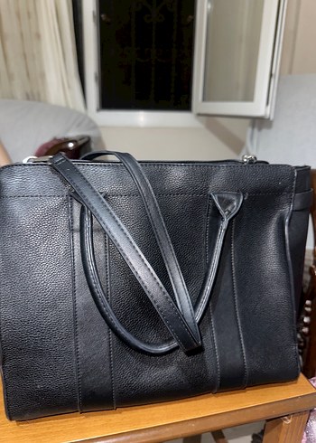 Stradivarius Stradivarius Siyah Deri Fermuarlı Kadın Çantası