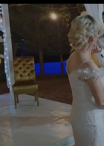 Beyaz V Yakalı Denizkızı Gelinlik - Görsel 8