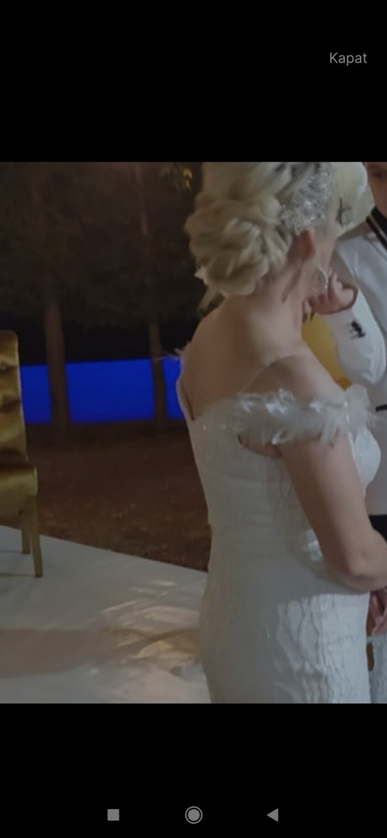 Beyaz V Yakalı Denizkızı Gelinlik - Görsel 3