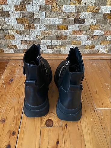 Deichmann kemerli bot