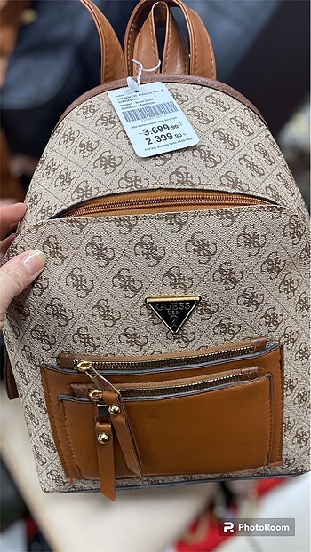Guess Guess sırt çantası ihraç fazlası