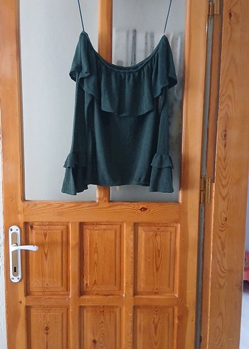 yakası fırfırlı elbise