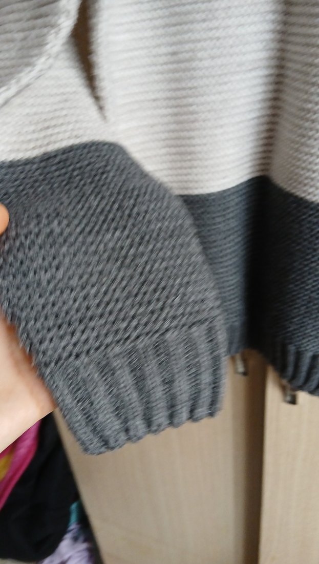 Gri Renkli Triko Kazak - Görsel 3