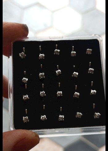 Gri Piercing