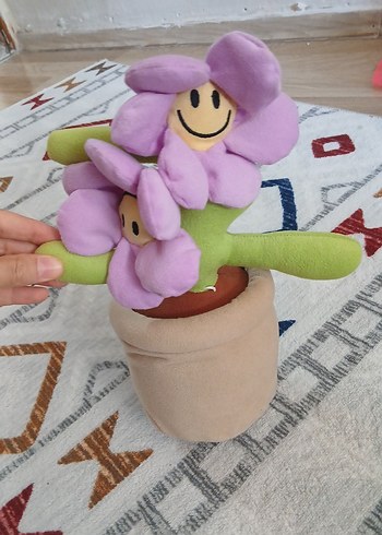 Mor Pastel Renkli Gülümseyen Peluş Çiçek