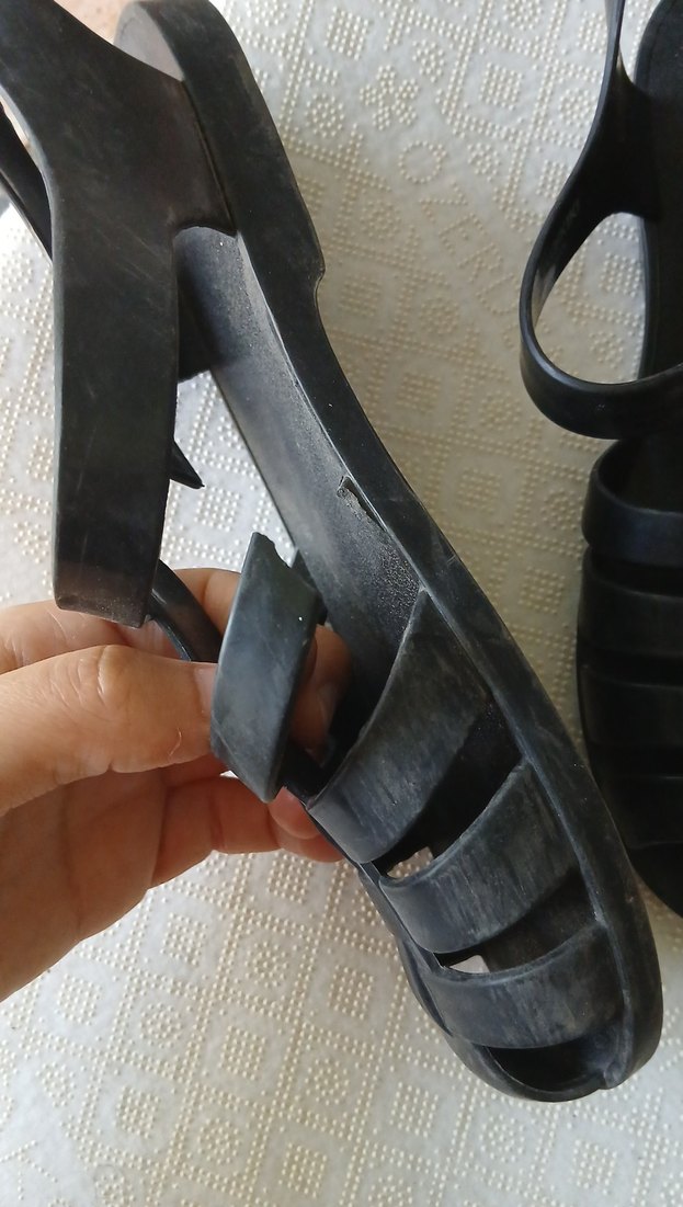 siyah Tokalı Sandalet - Görsel 3