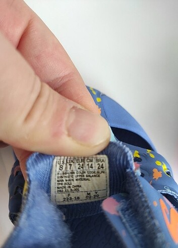 24 Beden mavi Renk Skechers sandalet 24numara
