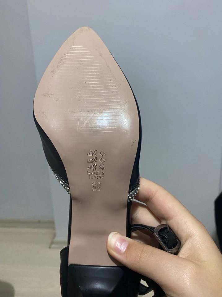 Fiyonklu Kadeh Topuk Kadın Topuklu Ayakkabı - Görsel 4