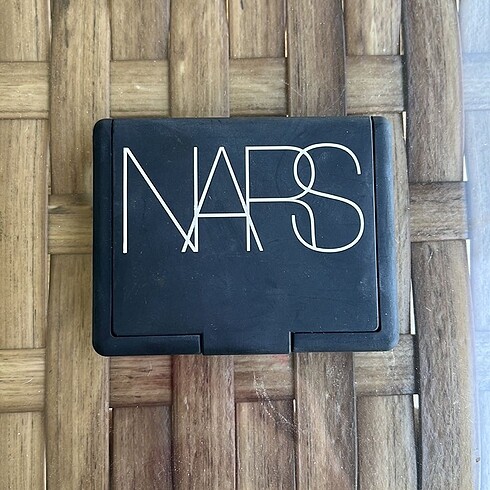 Nars Far Paleti