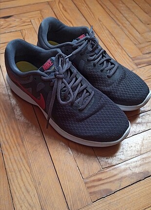 Nike spor ayakkabı