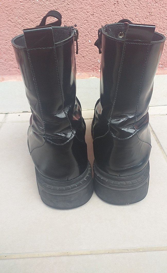 DERİ BAĞCIKLI FERMUARLI RUGAN POSTAL BOT - Görsel 4