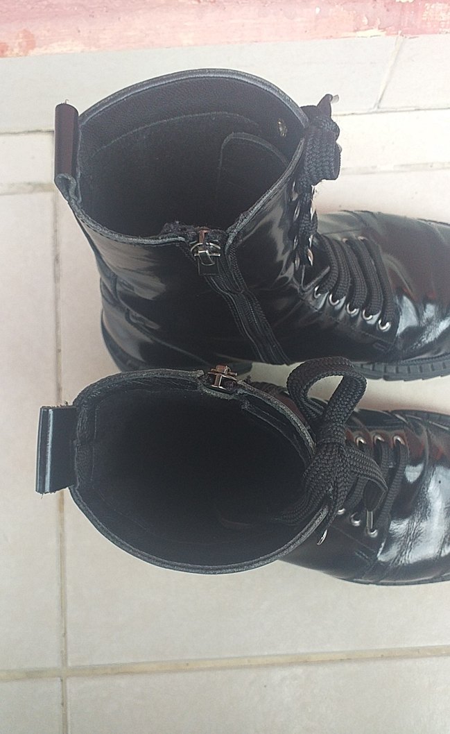 DERİ BAĞCIKLI FERMUARLI RUGAN POSTAL BOT - Görsel 2