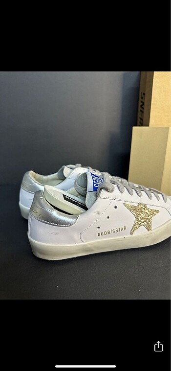 Golden Goose Deluxe Golden goose sneaker