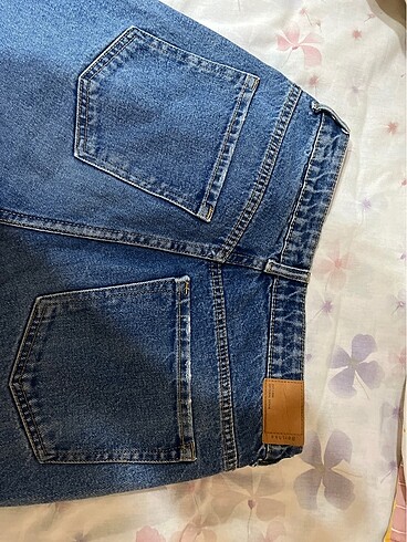 36 Beden lacivert Renk Bershka, mom fit jean 36 beden, yeni