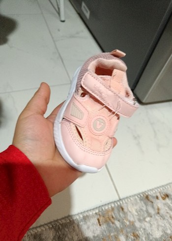 Kız Çocuk Pembe Cırt Cırtlı Spor Ayakkabı