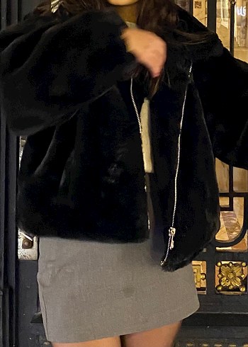 Siyah Kadın  Kürk Ceket - Görsel 4