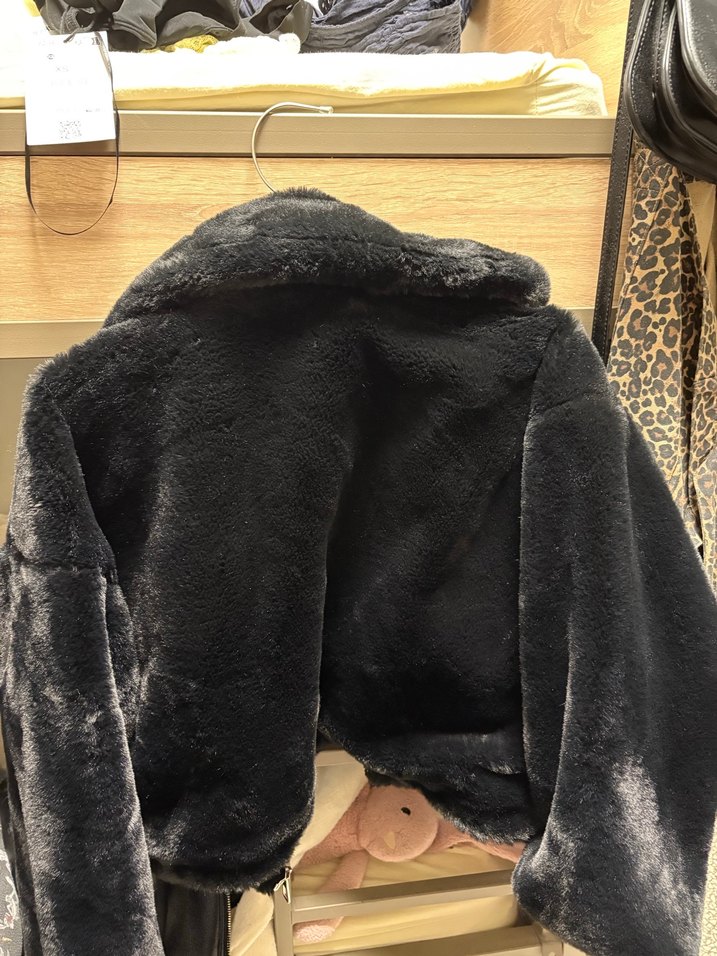 Siyah Kadın  Kürk Ceket - Görsel 3