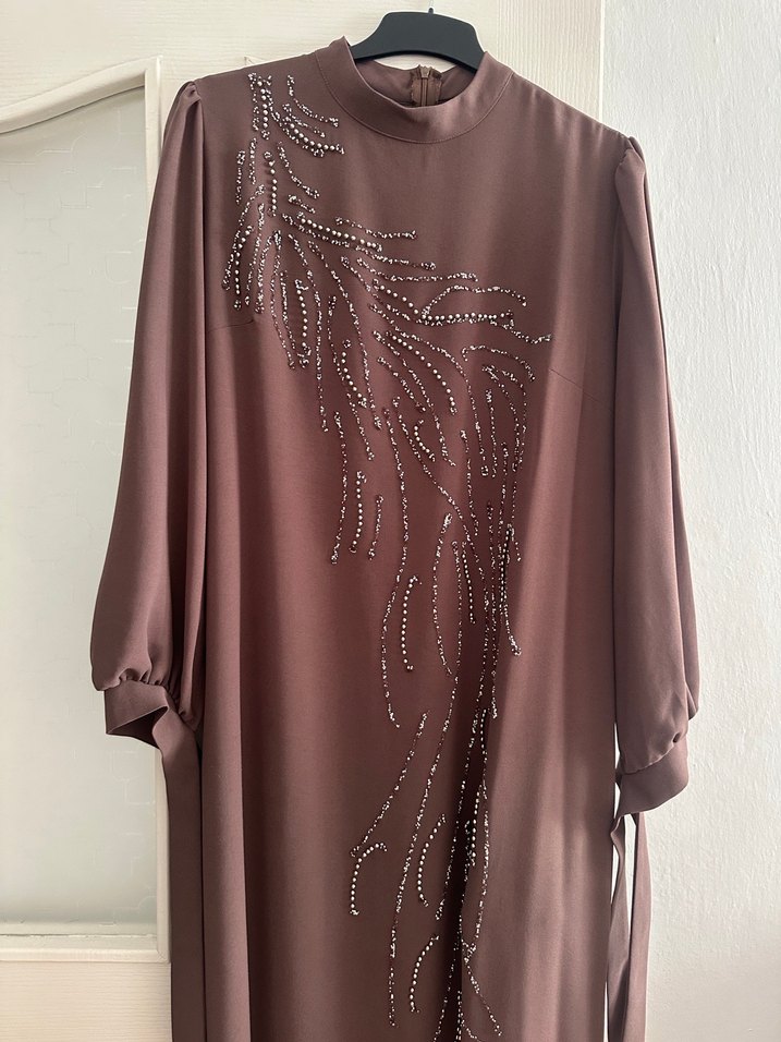 Kahverengi Uzun Kollu Nakışlı Salaş Elbise - Görsel 2