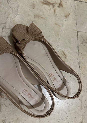 Bej Fiyonk Detaylı  Kadın Babet - Görsel 5