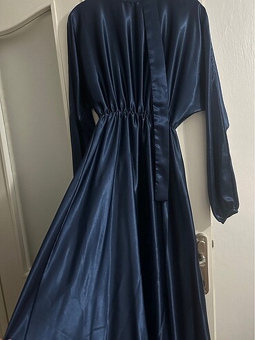 Saten Lacivert Abiye - Görsel 2