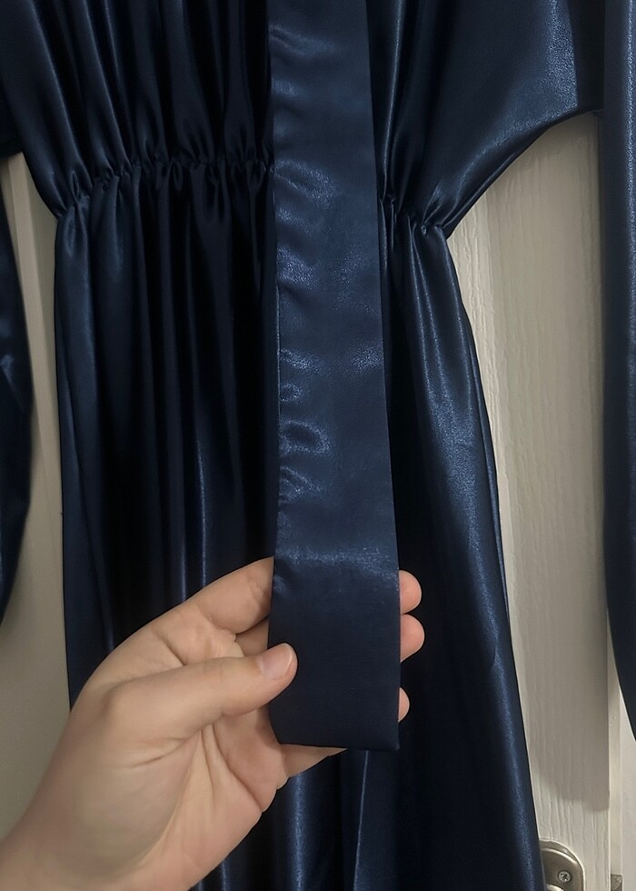 Saten Lacivert Abiye - Görsel 4