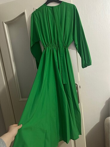 Yeşil Elbise - Görsel 6