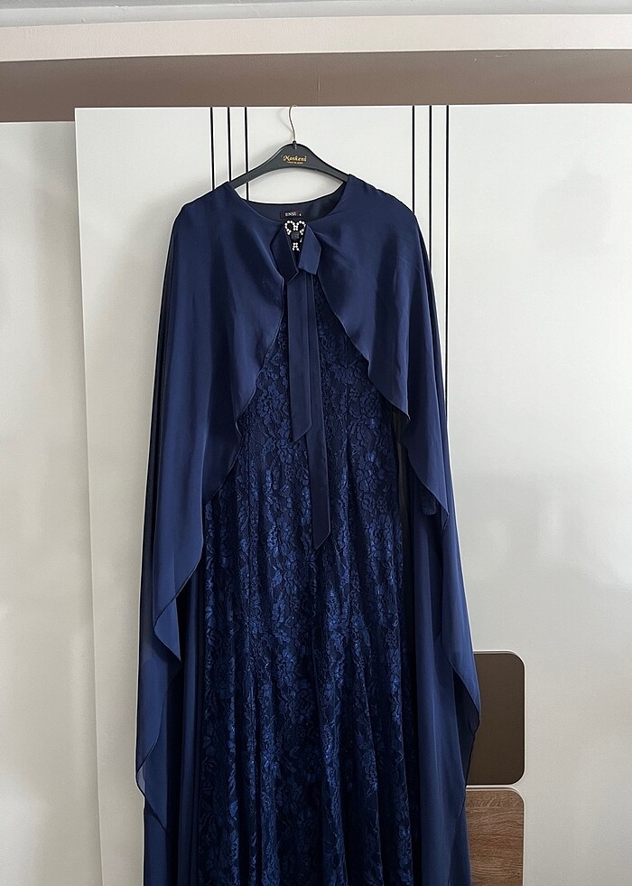 Balık pelerinli abiye - Görsel 2