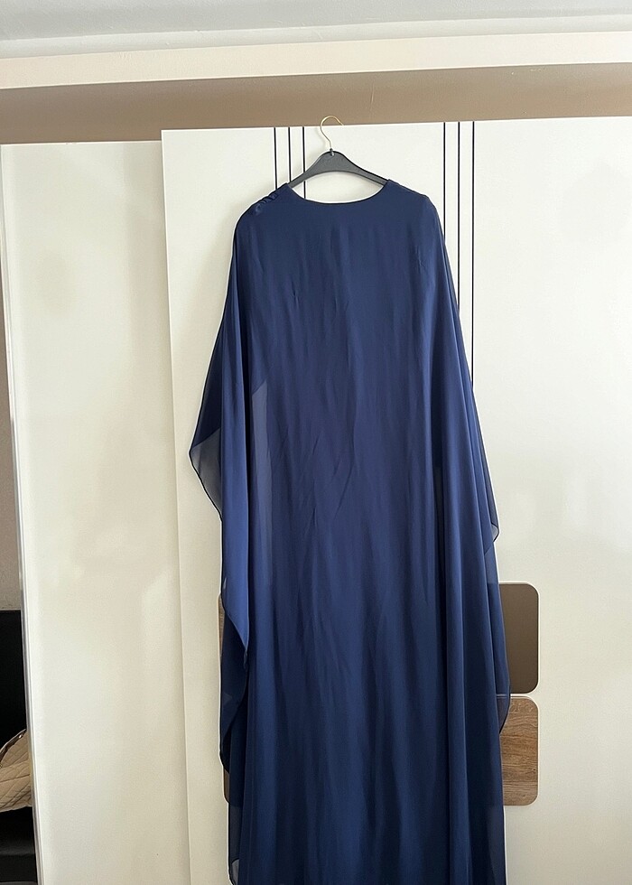 Balık pelerinli abiye - Görsel 4