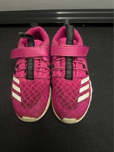 Kız çocuk Adidas spor ayakkabı